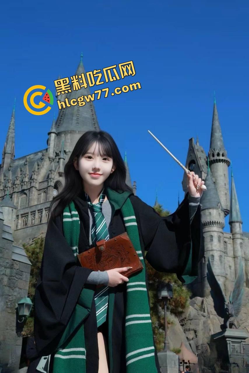 湖州城际学院『孙雪』逼嫩得一戳就喷水,像谁拧爆了矿泉水瓶,富二代的移动射精桶认证!