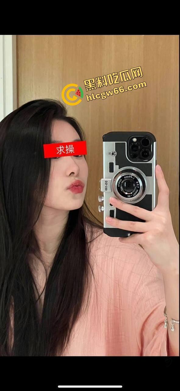 伦敦留学带回来的骚货，北京私企绿帽圈新宠『赵MR』处女开苞后入上瘾，嘴里叫哥哥心里装屌！