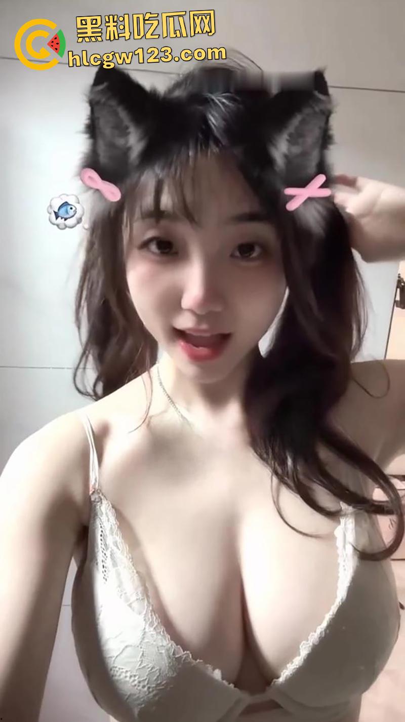 抖音68万粉颜值女神【sunny77】,持胸榨精大尺度福利,脸穴同框巨乳撩人,太诱惑了!