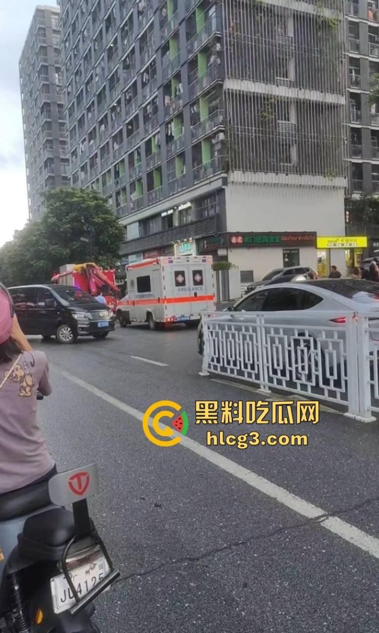 人间悲剧!广州25岁美团外卖小哥 因为顾客无理投诉崩溃跳楼轻生!
