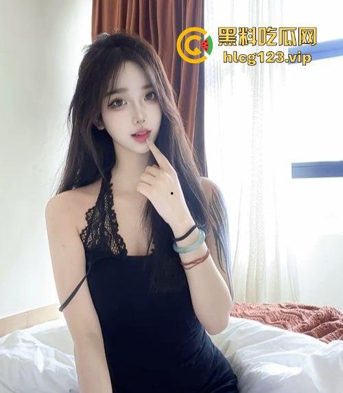 抖音小网红【虎孃Pan】全裸骚舞曝光!润滑液摩擦,全程骚得让人顶不住!