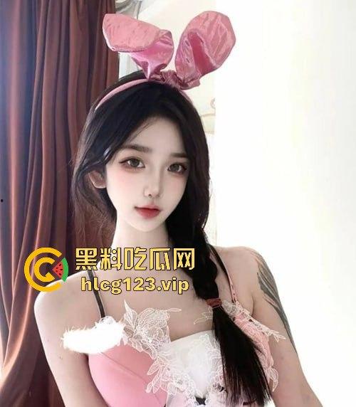 抖音小网红【虎孃Pan】全裸骚舞曝光!润滑液摩擦,全程骚得让人顶不住!