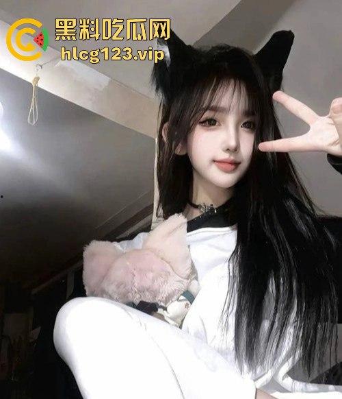 抖音小网红【虎孃Pan】全裸骚舞曝光!润滑液摩擦,全程骚得让人顶不住!