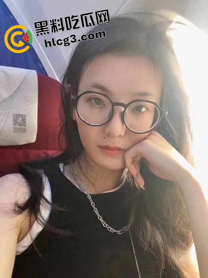 活久见!重庆书法老师『黄钦煌』爱上年轻大奶幼师 回家闹离婚 跳楼威胁妻子未果 坠楼死亡!