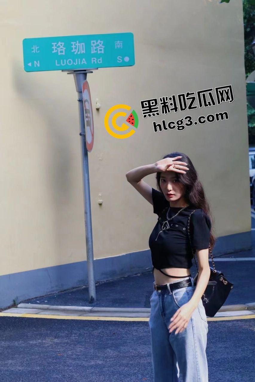 活久见!重庆书法老师『黄钦煌』爱上年轻大奶幼师 回家闹离婚 跳楼威胁妻子未果 坠楼死亡!