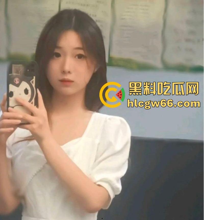 山东临沂大学巨乳学生妹【徐婕】典型的胸大无脑 与炮友拍摄露脸操逼视频 全部曝光网上售卖!