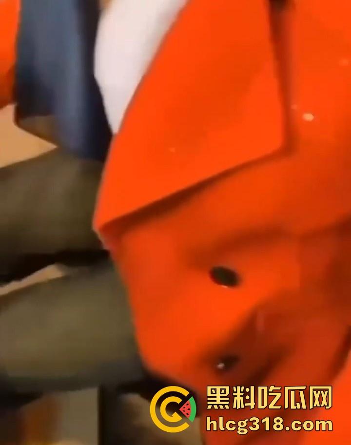 青海牛肉面事件视频爆出,头巾骚女雅座包间大胆吃鸡,面得跟鸡巴一起吃。