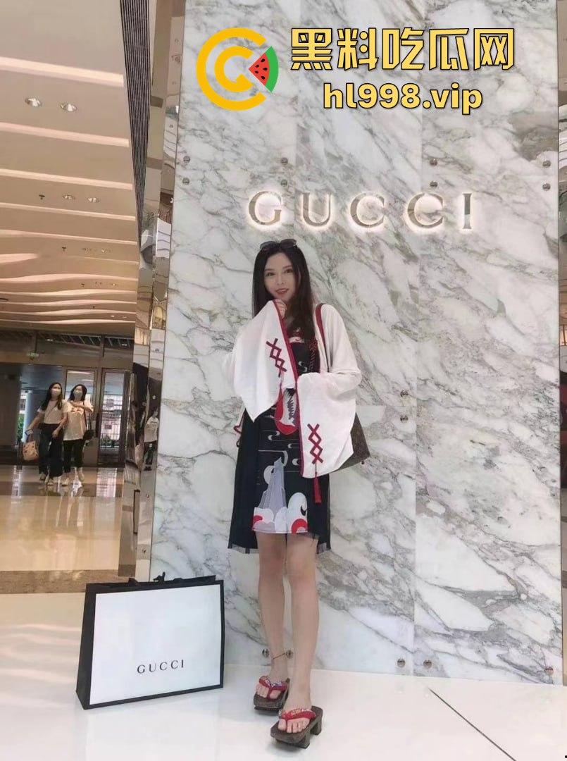 厦门湖里区巨乳长腿少妇【妮妮】曝光!性瘾患者,饭可不吃鸡巴天天不能断!