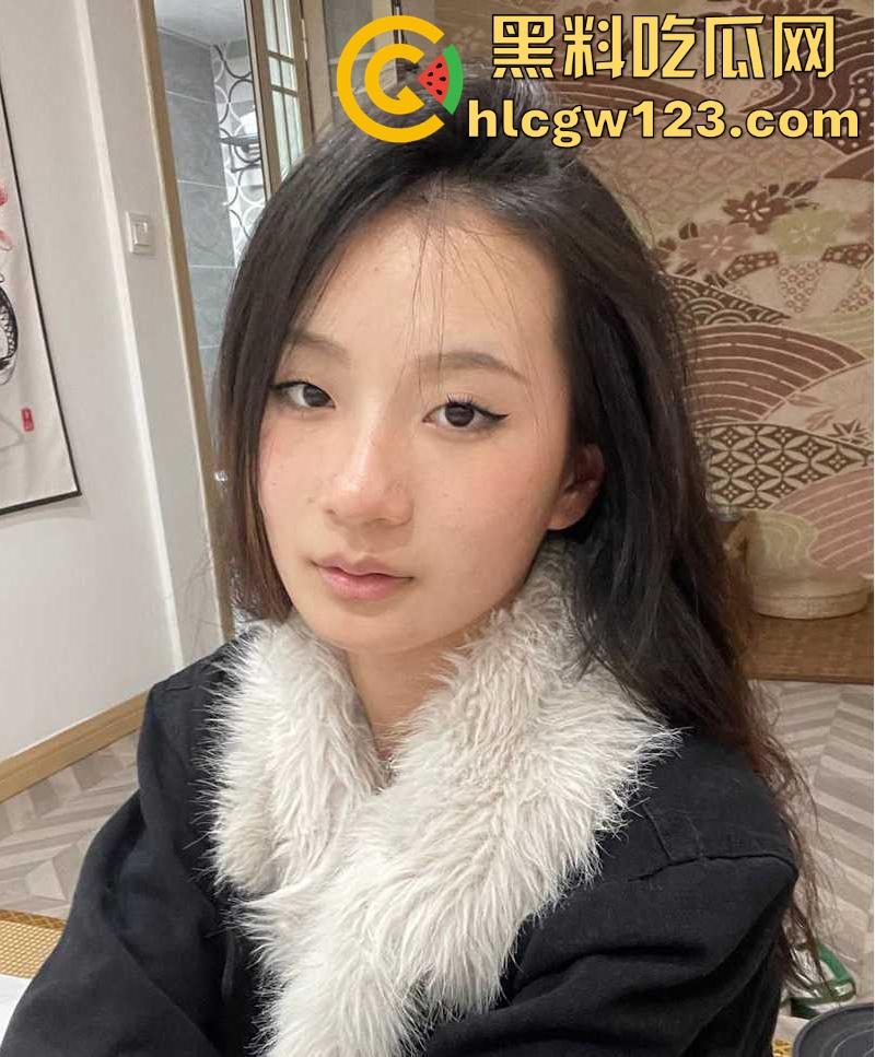 河北保定美女大学生【李怡】不雅视频流出 清纯女友露脸口交 骑乘后入淫到飞起！