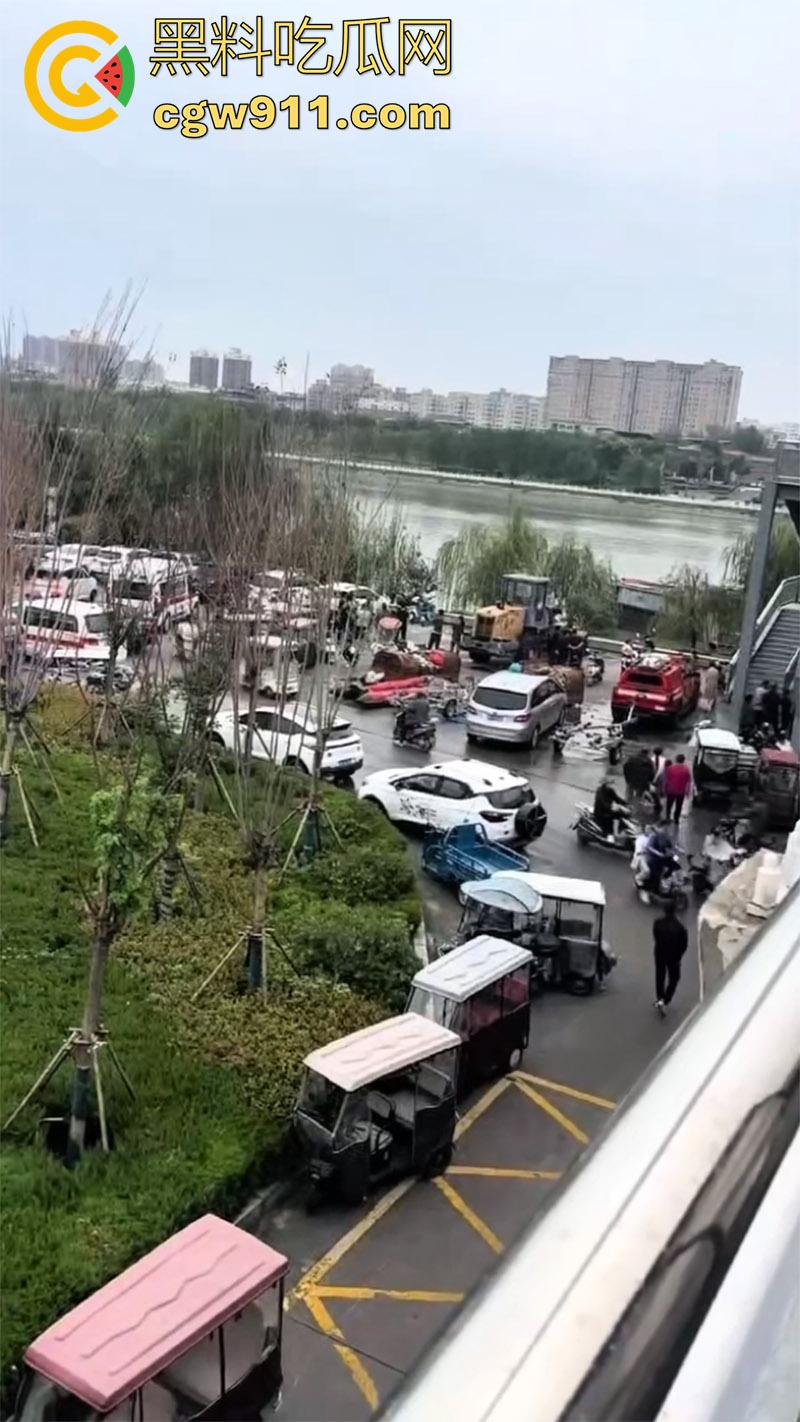 周口市沈丘网红桥跳河事件,准备结婚因彩礼商量不通,23岁男子跳河自杀,20多万彩礼逼走了他!