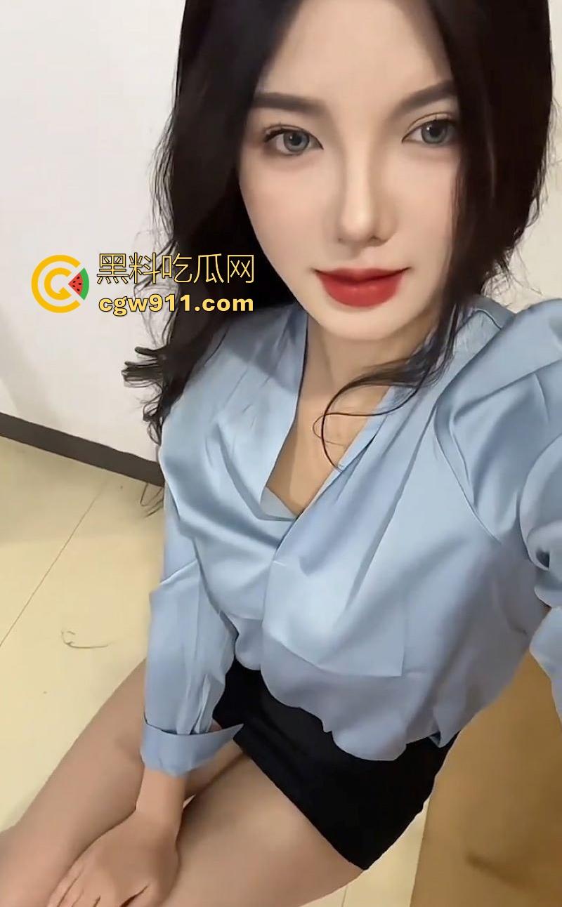 极品巨乳网黄女神【阿意】一对一定制福利流出，G杯巨乳M腿道具自慰，口交淫声浪叫，尺度拉满！