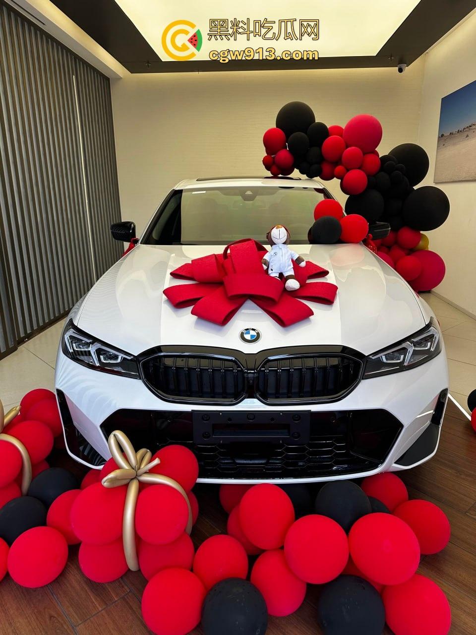 骚的不定是小姐，还有可能是销售，半哄半骗为保小姐姐业绩全款拿下，酒店无套内射表示感激！