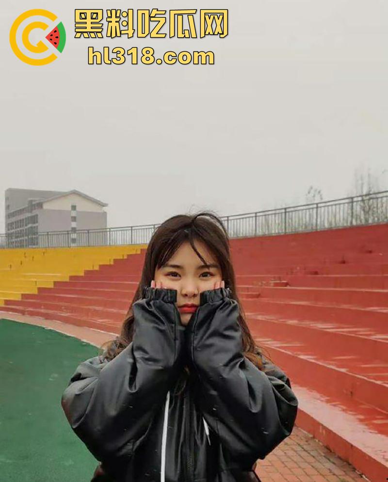 阜新市反差婊【张佳佳】,身材超赞的反差母狗,有男友依旧按耐不住,网上撩骚找猛男被调教,性爱视频流出!