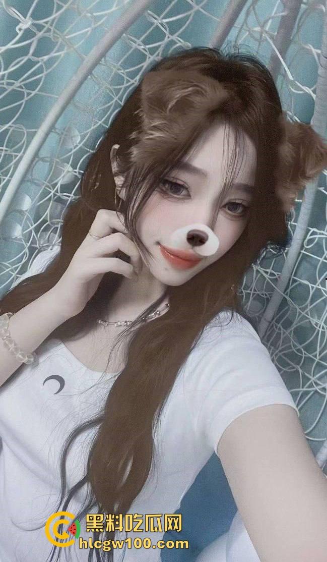 太原职业技术学院【李婉钰】自慰私密视频曝光,穿丝袜抠逼摸奶被异地男友共享兄弟,极品好胸毁在渣男手里!