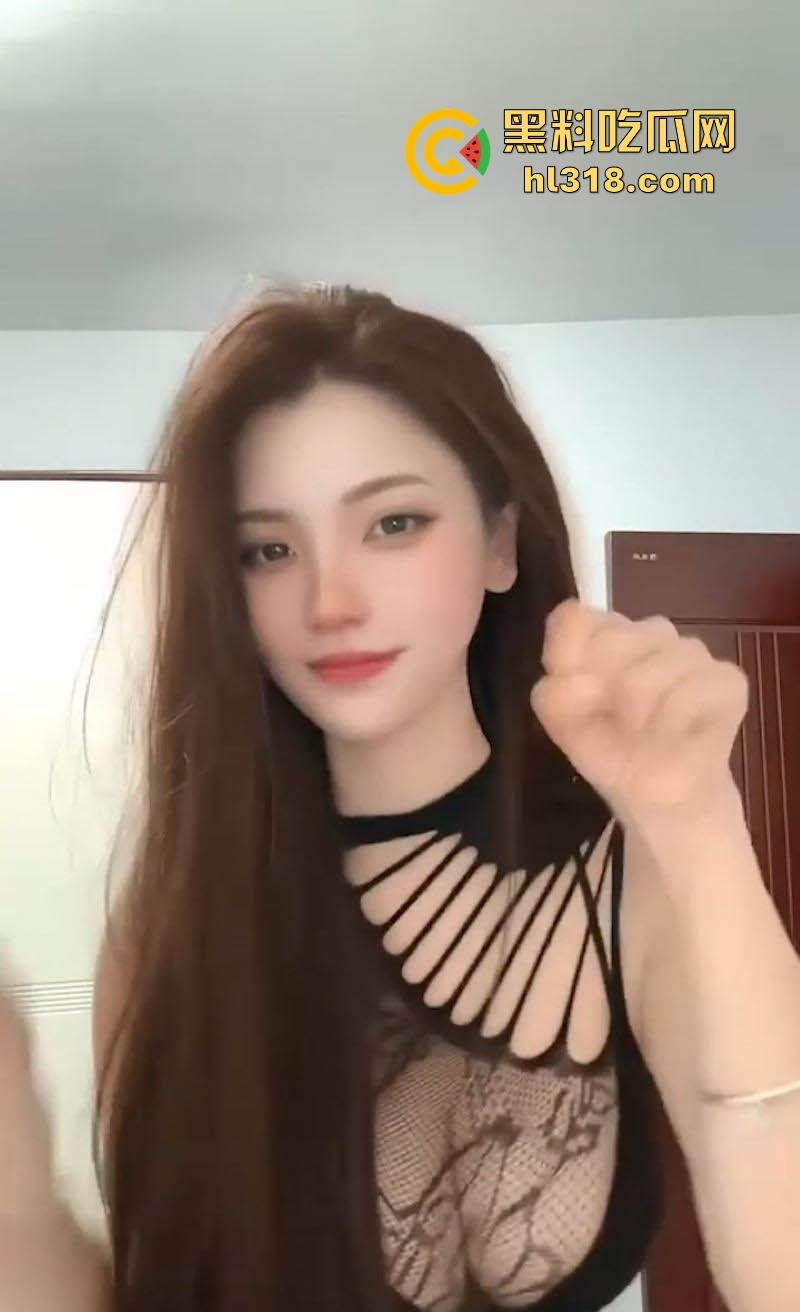 抖音巨乳网红【老刘又胖了】私密擦边热舞曝光,G杯大奶引人注目,劲爆热舞散发原始诱惑!