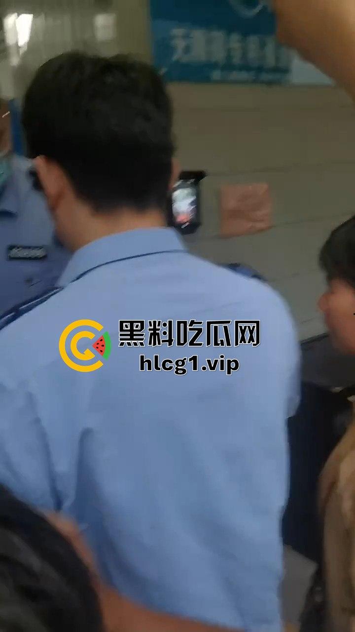 我在长沙目睹了法庭的荒谬一幕:9岁小女孩受伤案开庭,被害人竟被禁止入庭!