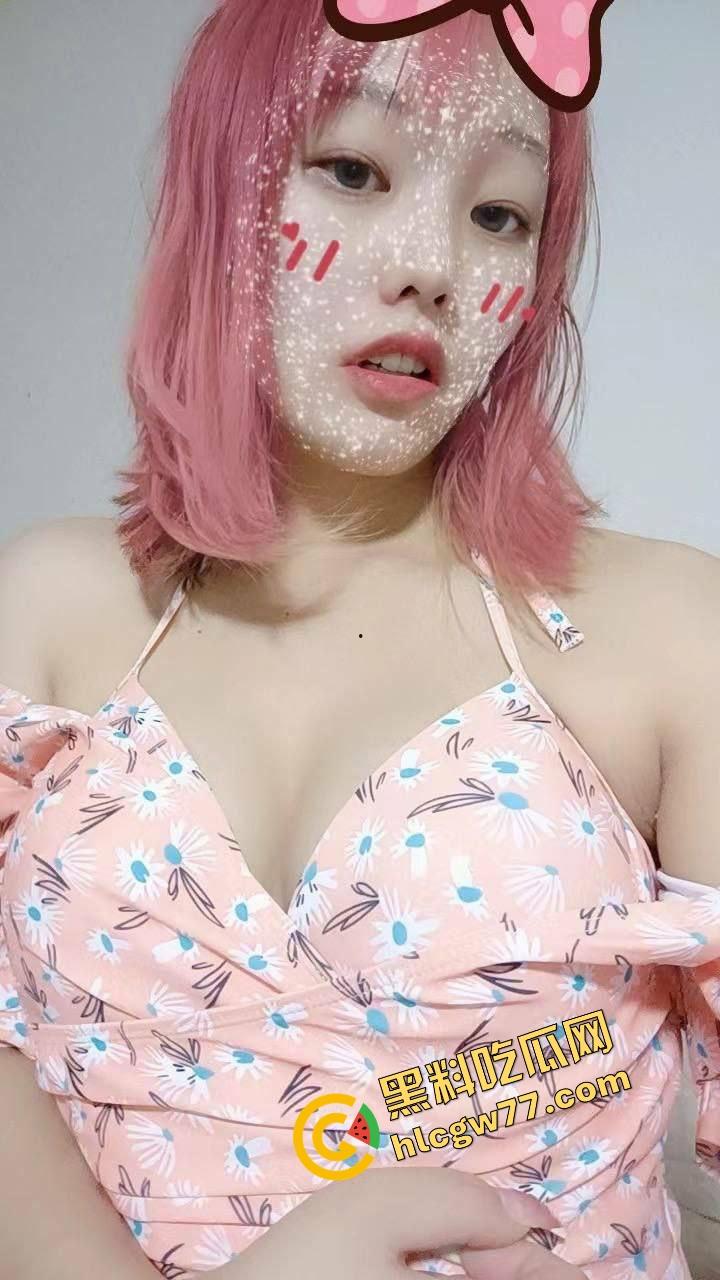 山东青岛大学生【李凤】单亲家庭,缺父爱,见哥哥就跪,学校里嫩男根本喂不饱她!