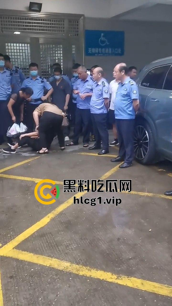 我在长沙目睹了法庭的荒谬一幕:9岁小女孩受伤案开庭,被害人竟被禁止入庭!