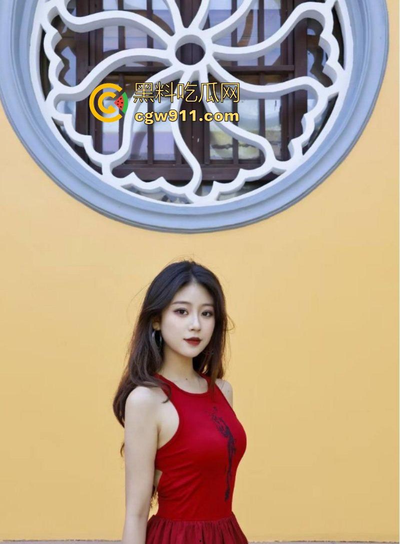 四川美术学院极品学姐【王芷情】与金主约炮被男友报复曝光私拍,性感骚货,极致后入爽到激烈抽搐!