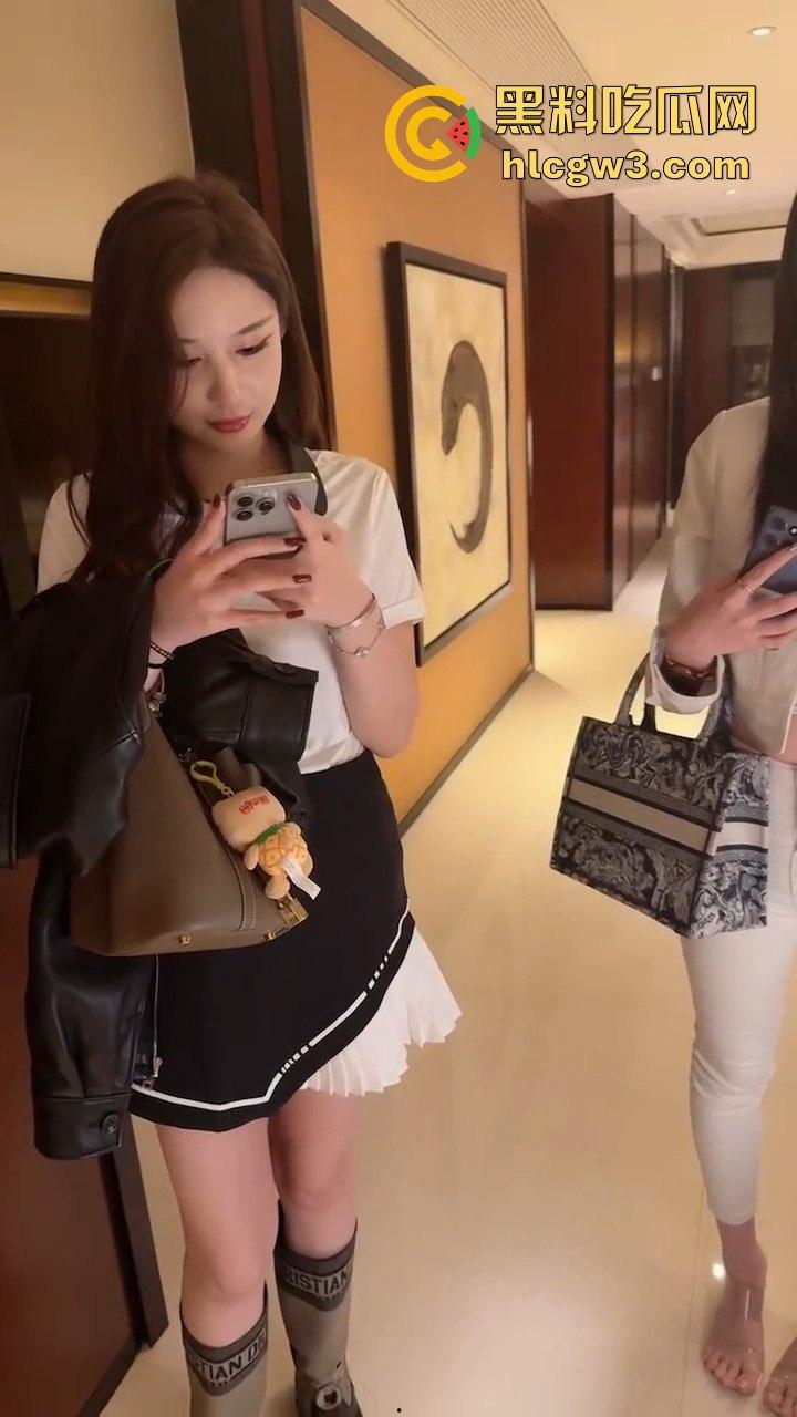 黑心中介鸡头坑疯了,东北老妹按日本妞价格卖,花了洋酒钱却是铁锅炖大鹅!