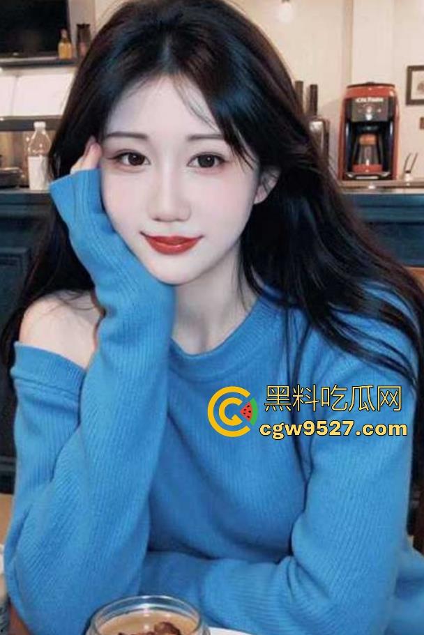 我的淫荡母狗嫂子,趁着哥哥沾赌欠债跑路,勾引我天台刺激做爱,爆操寂寞难耐的嫂子,高潮一次接一次!