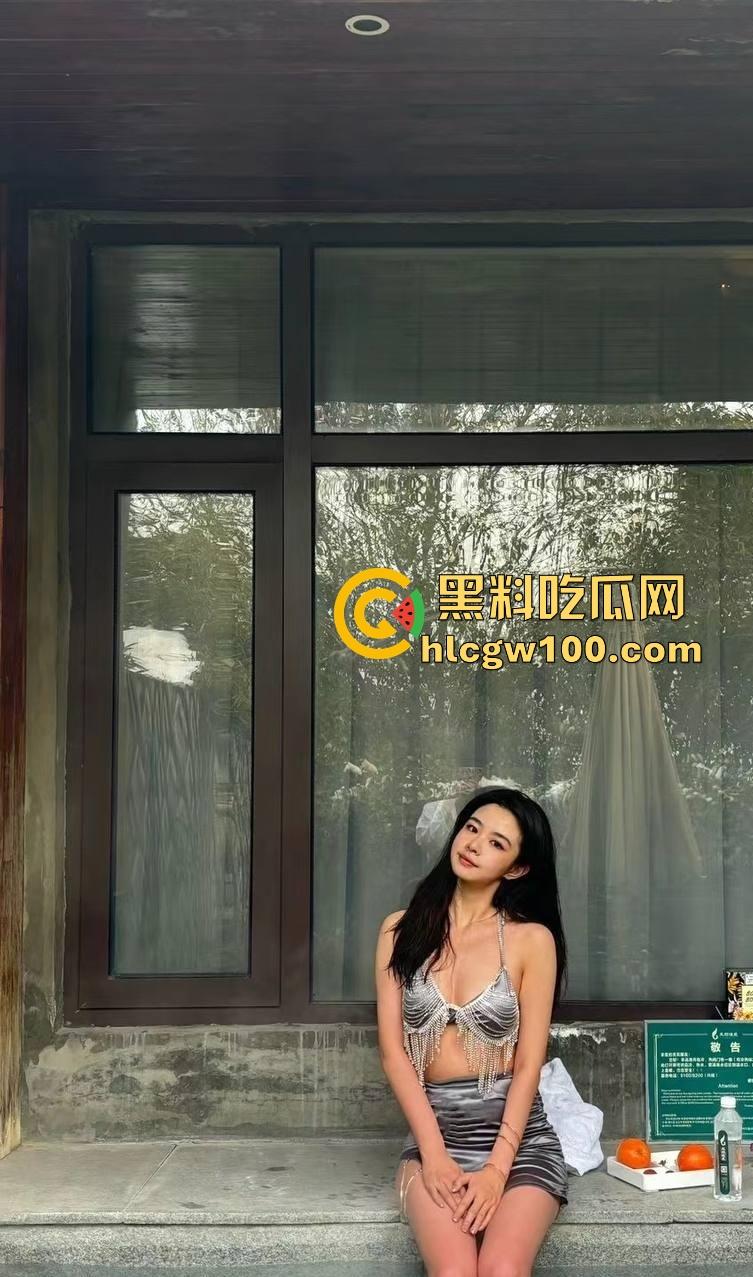 南开女研究生【孙雪瑶】被内射全程露脸，肥臀后入高潮不断，吃鸡时的陶醉表情成最大看点！