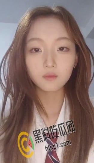 高颜值校花 张阳阳 强势回归 SM道具齐上阵 滴蜡乳夹疯狂抠穴 无套啪啪 绝对炸裂