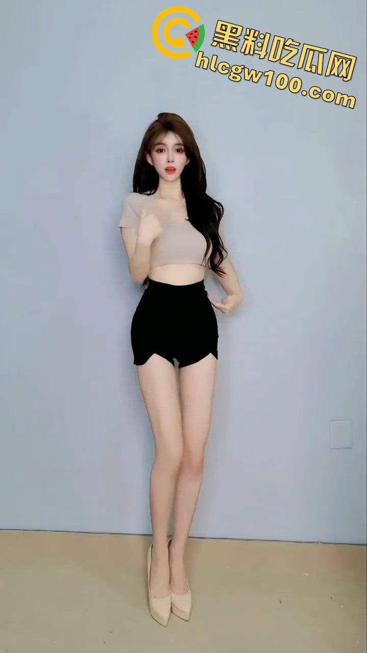 抖音反差婊【知洲】,榜一大哥定制骚舞,蕾丝丁字渔网袜,丰乳肥臀大骚逼