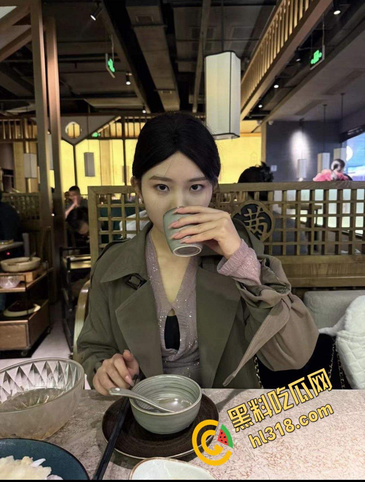 江南第一深情,约炮极品实习女幼师,嫩乳粉鲍诱惑至极,开档肉丝无套内射爽到起飞 !