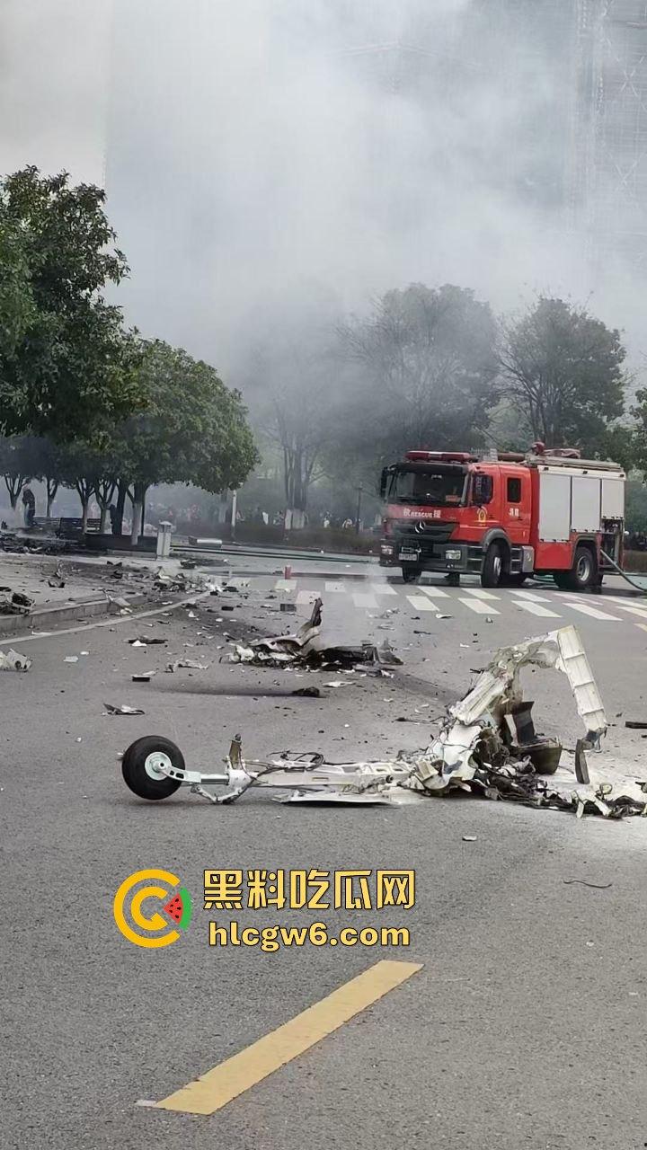 无人机大闹荆州奥体中心,飞行器自作主张冲向构筑物,伤者急救中 飞行员估计没上过航校?