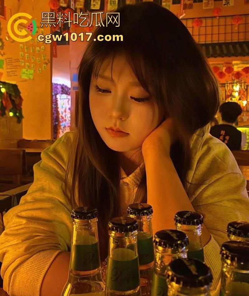 河北微胖巨乳母狗【李艺铭】高颜值骚货坦克身材皮肤白皙,骚逼粉嫩激情爆操浪叫勾魂,车内猛干粉嫩骚逼水狂喷!