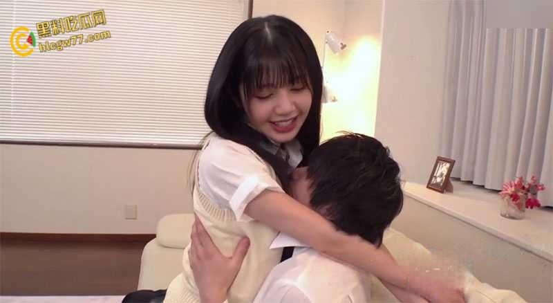 万人求系列！绝美少女初次下海 ，渴望又害羞的眼神才是致命的诱惑，这颜值是多少男人心中的女神啊