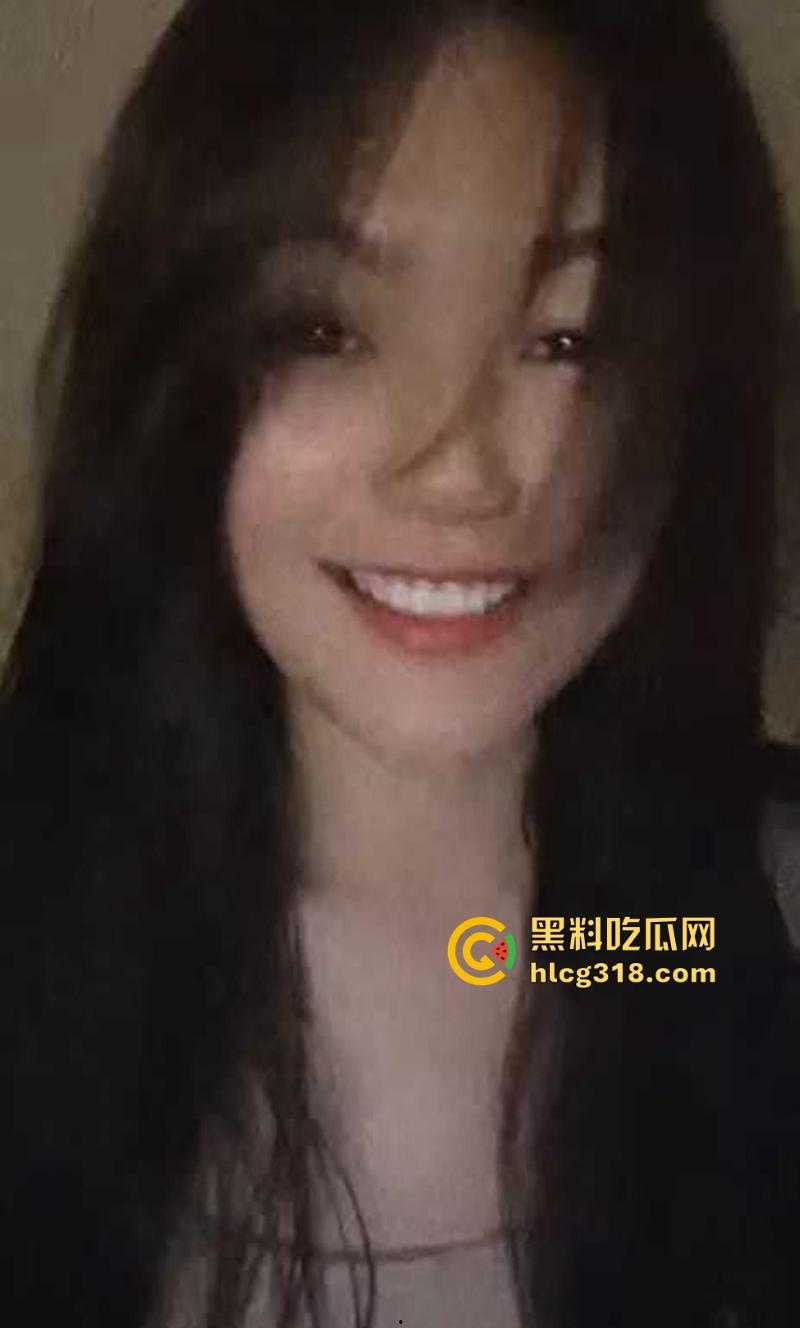 长沙高贵御姐【沈恩玲】性爱视频曝光,极品巨乳母狗被炮友无套内射 糖果颜值上演极度反差!