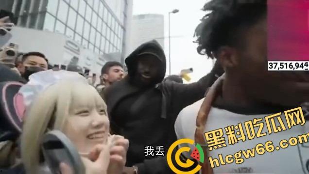 成都二次元cos骚女脑残犯贱,拉甲亢哥狂喷尼哥爱白妞,抽象下流嘴贱没底线,外网炸锅骂她婊子日本人!