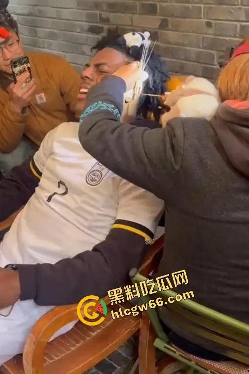 成都二次元cos骚女脑残犯贱,拉甲亢哥狂喷尼哥爱白妞,抽象下流嘴贱没底线,外网炸锅骂她婊子日本人!