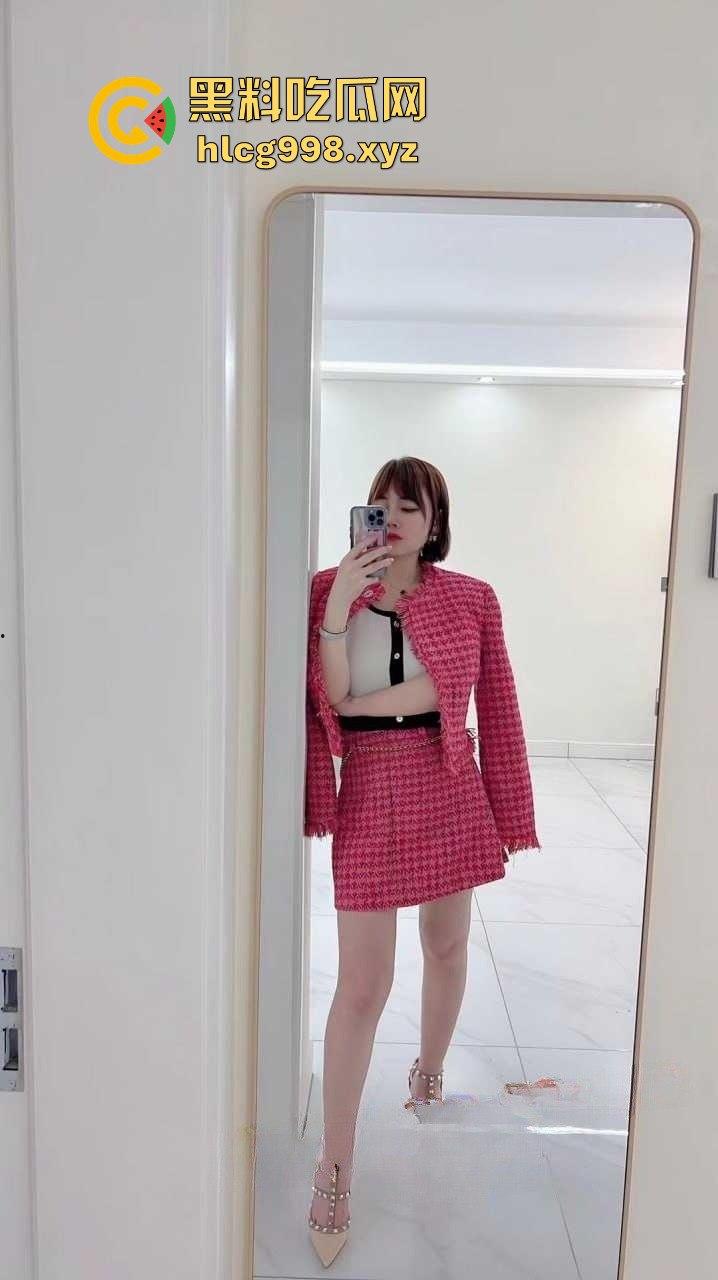 北京通州【蔡梦梦】抖音【摇花花】约炮视频爆出!银行白领骚得飞起,工作不耽误啪啪更不落下!