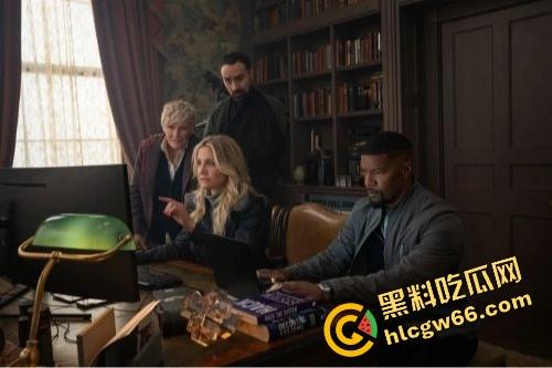 2025最新动作猛片《重返行动》震撼来袭!顶级特工夫妻重出江湖,一边打架一边撒狗粮,燃爆全场!