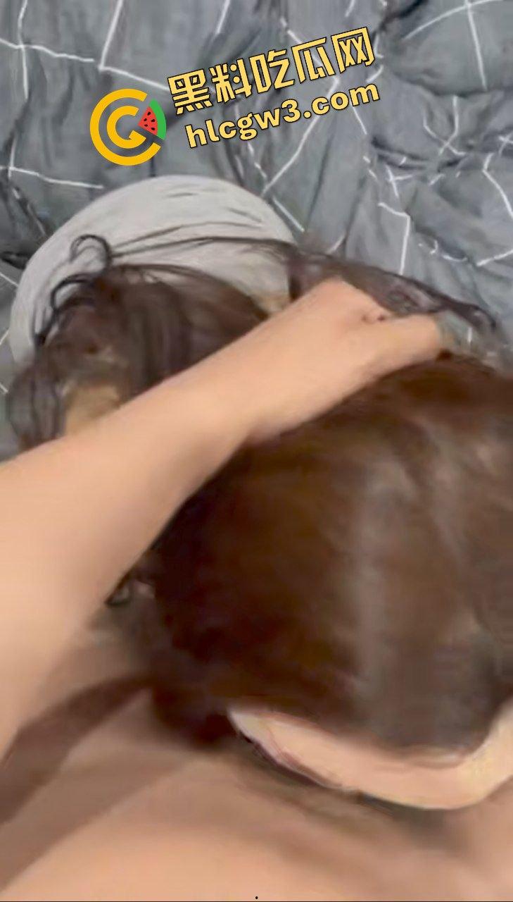 抖音纯欲反差骚贱女网红『安佳玉子』土豪大哥砸钱约会 后入骚话直呼 “逼爽” 独家曝光!