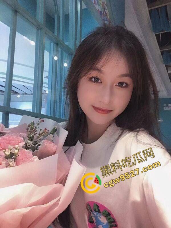 湖南人妻【王春艳】性瘾超强,刚出月子就偷情约炮,孩子一边吃奶,骚穴一边被操,真是淫荡至极