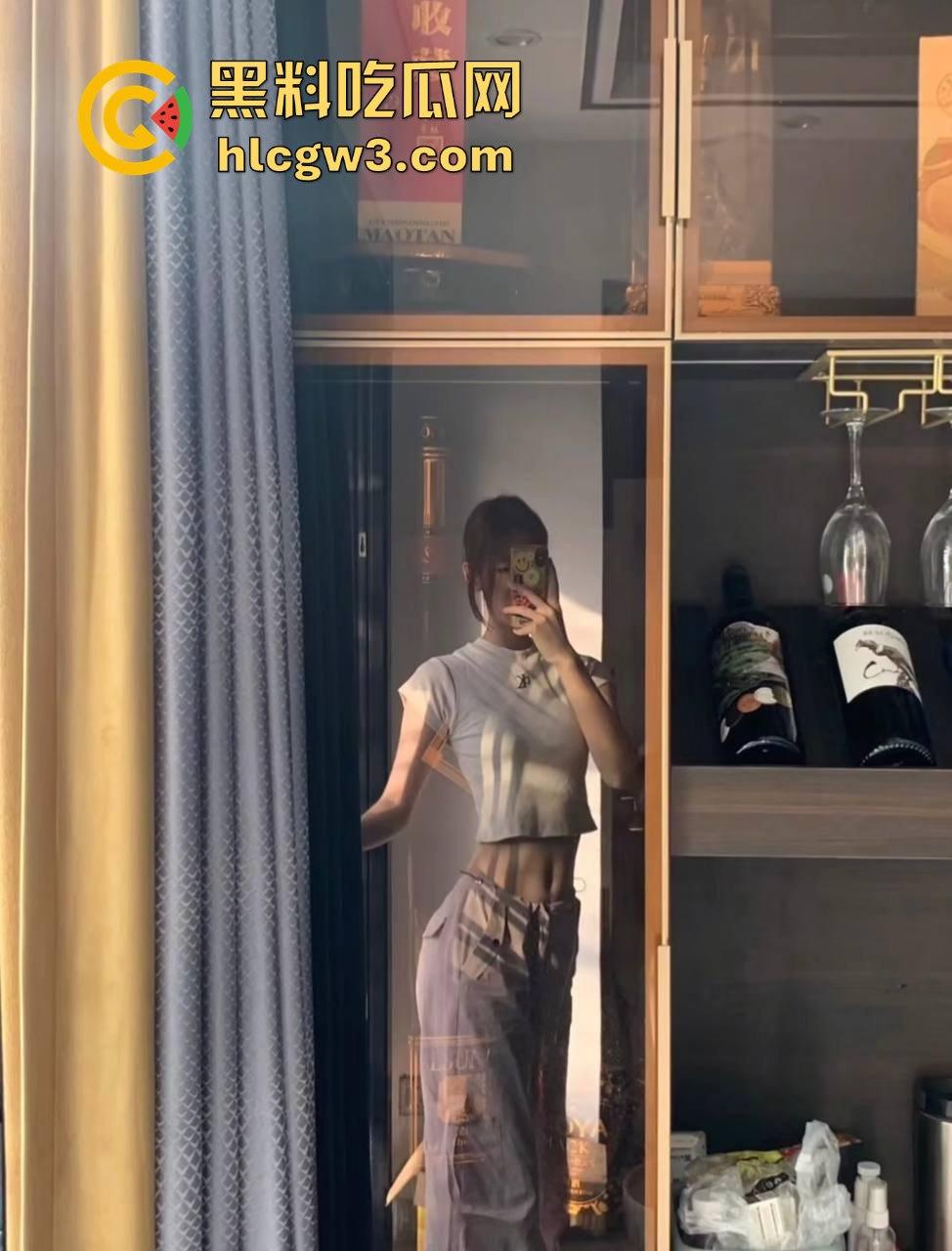 河北清纯反差女友【张梓萱】性爱视频疯传,娇嫩粉穴被操到翻白眼,叫声甜得腻人!