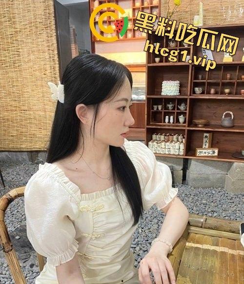 广西反差美女「赵晓玲」被包养真相曝光!奶茶店老板娘人设崩塌!被金主无套抽插叫声撩人!