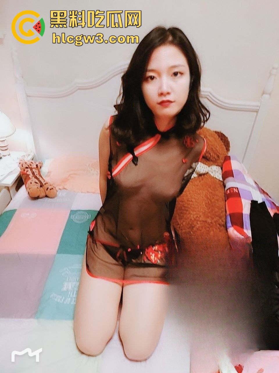 师大女研究生【范姬】高冷外表藏着骚浪灵魂,最爱被后入,叫声浪到骨子里!