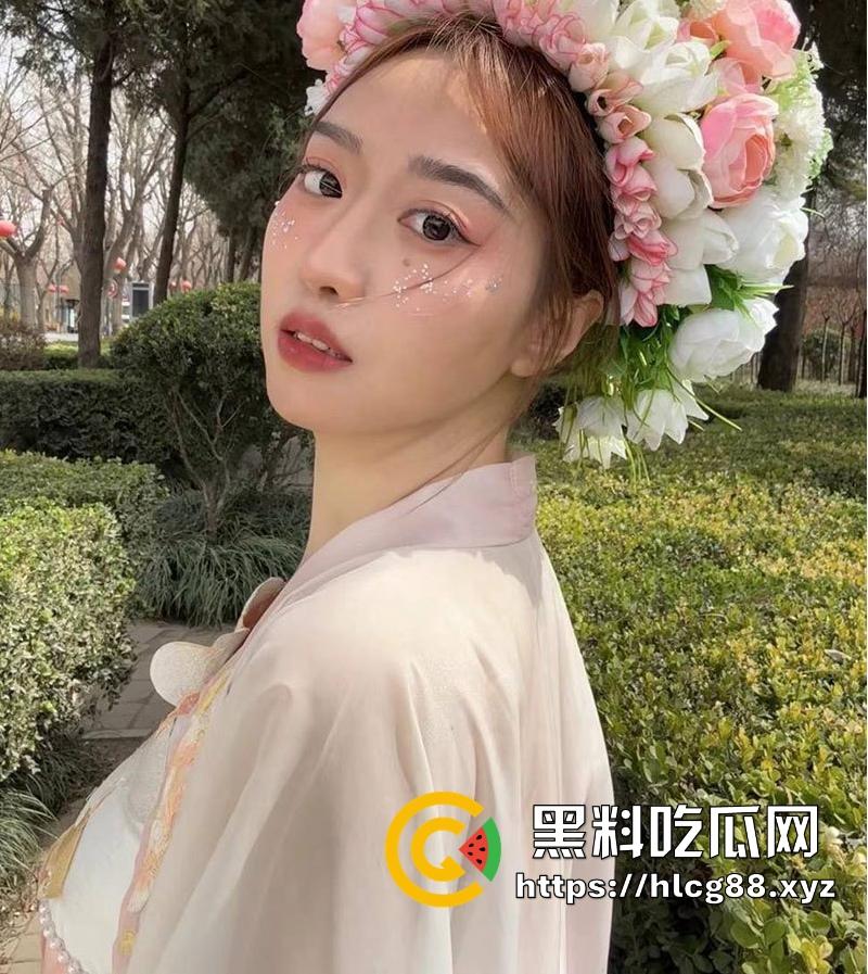 天津27岁反差母狗【任紫霄】被体育生男友曝光性爱视频 完美身材被疯狂打桩爆操 简直就是行走的炮架!