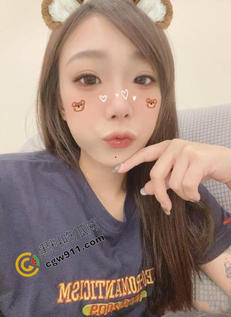 山东美艳牙医萧晴晴邂逅巨屌富豪暗地偷欢,女友劈腿劲爆性爱视频遭男友曝光,众人围观啧啧称奇!