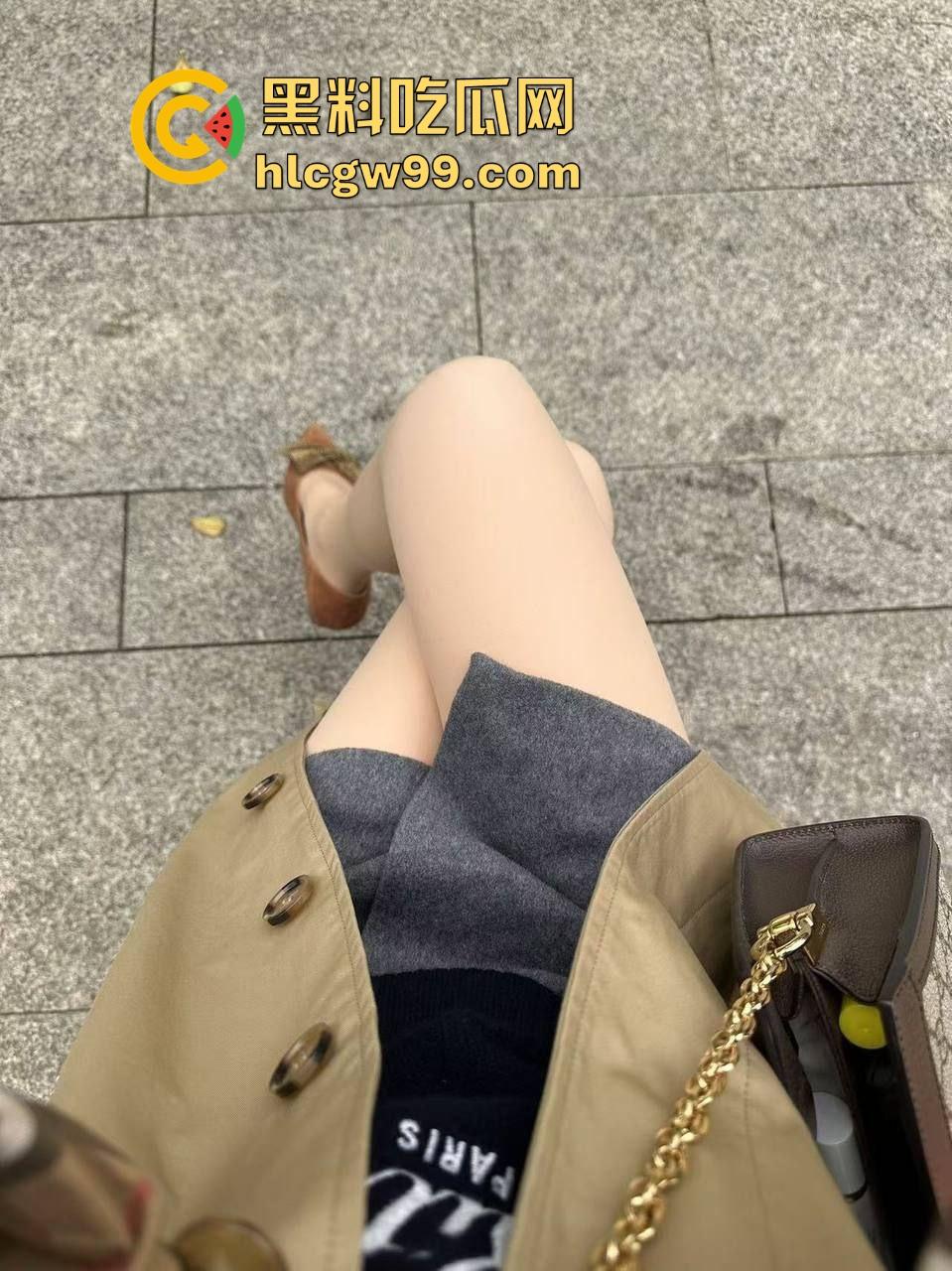 小编推荐!湖南长沙反差御姐【刘依依】 社交软件撩骚约炮视频裸聊,隔着镜头都阻挡不了的骚劲。