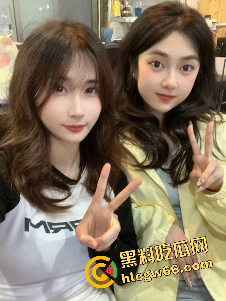 南通小姐姐爆闺蜜成都经济学院『李梦』勾引自己男友,嘴上说姐妹情深,私下跪地含男友鸡巴爽到叫出声!