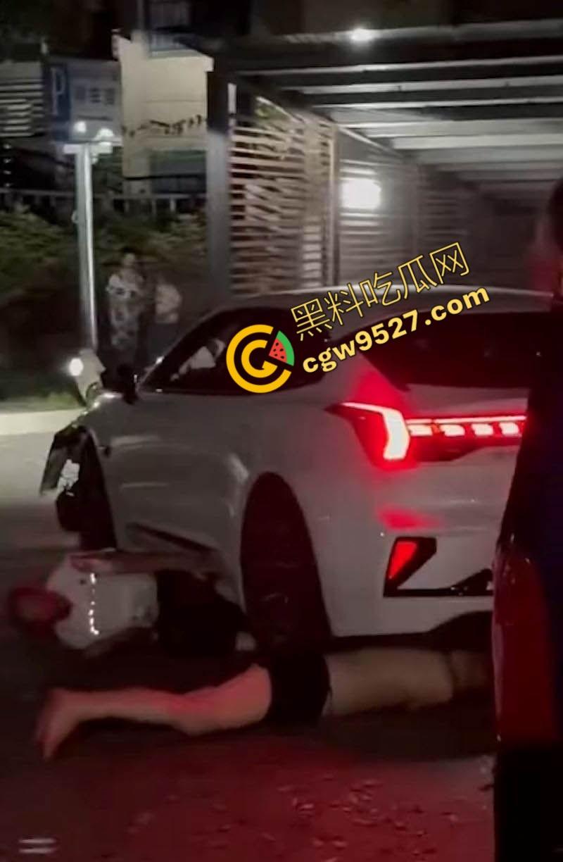 愤怒驾驶酿惨剧!重庆车主暴躁碾压群众,1死4伤!现场惨不忍睹,众怒难平!