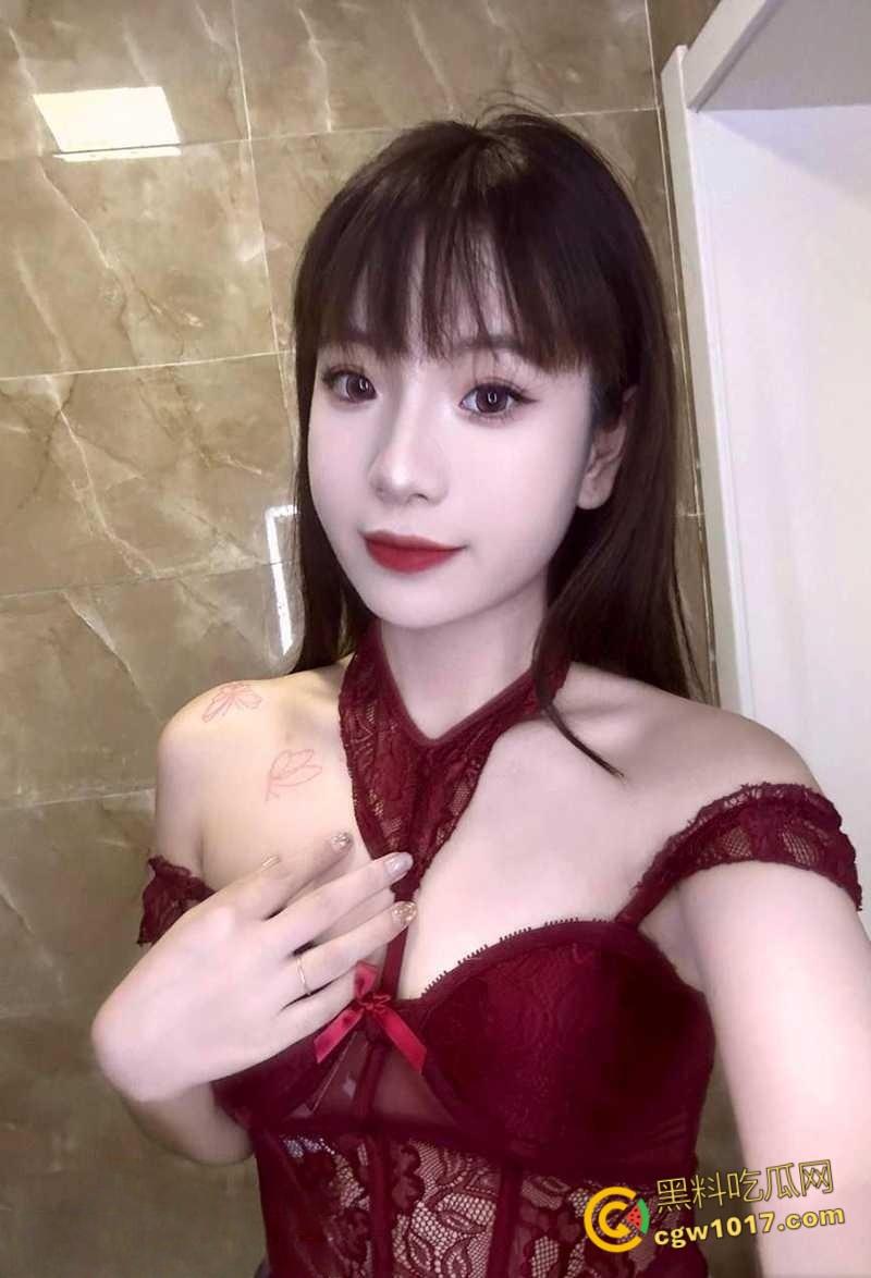 约啪大神【弥川】，约炮大奶前女友母狗玩捆绑调教，校内与现任甜蜜恩爱，晚上酒店陪旧恋玩情趣榨精 ！