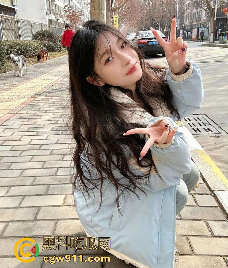 湖北科技职院【林梦怡】性爱私拍曝光，被男友滴蜡调教，后入狂操白浆四溢，肥臀射满淫贱至极！