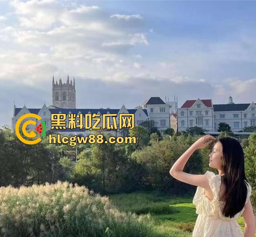民航学院【吴婷】约炮视频流出，口活骚得离谱，满脸淫欲吞精不止，浪到像中了春药！